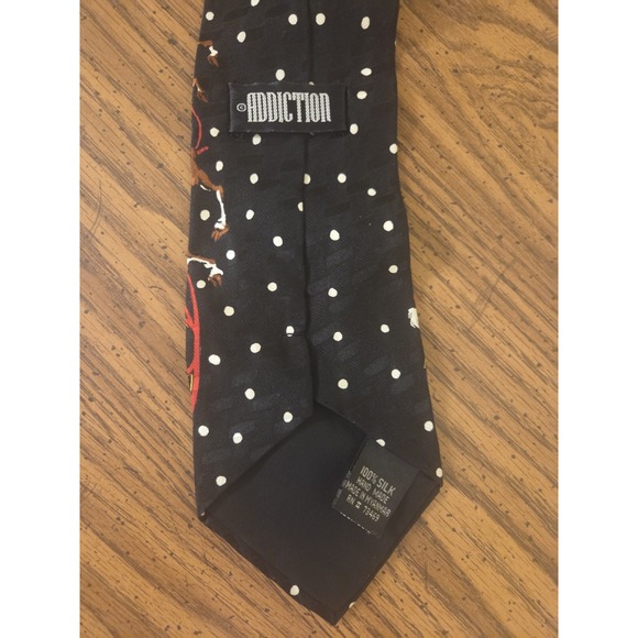 Vintage 1990's Men's 100% Silk Tie Santa & Reindeer - Picture 2 of 2